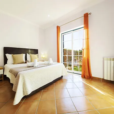 别墅 Villa In Armacao De Pera Near Beaches