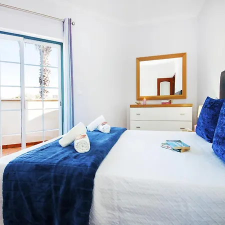 Villa In Armacao De Pera Near Beaches *