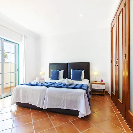 Villa In Armacao De Pera Near Beaches Armação de Pêra